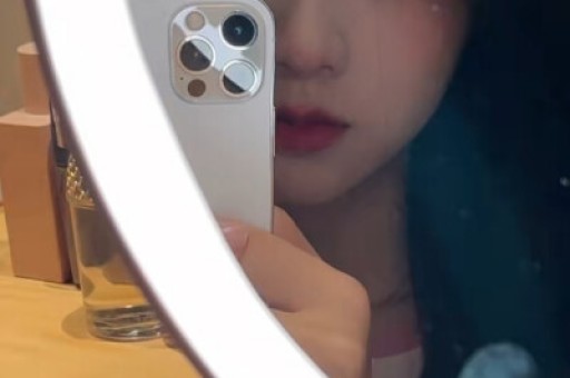 李小璐：塌房10年终于后悔了