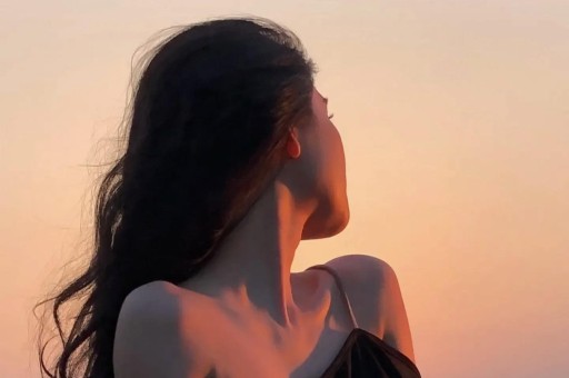 娱乐圈一天爆三大离谱瓜：宋祖儿刘宇宁疑似恋爱赵子琪怒怼节目组李楷灿机场被抓！